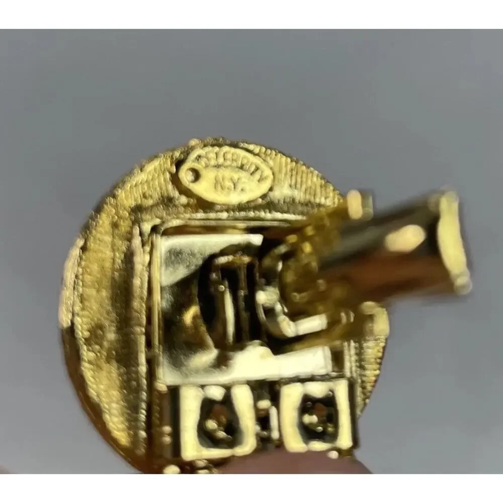 Men’s amber stone gold wrap around cuff links Celebrity NY.